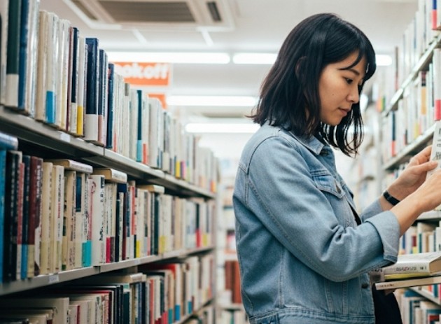 「本を新品で買うのはもったいない」と考える中古本買う人