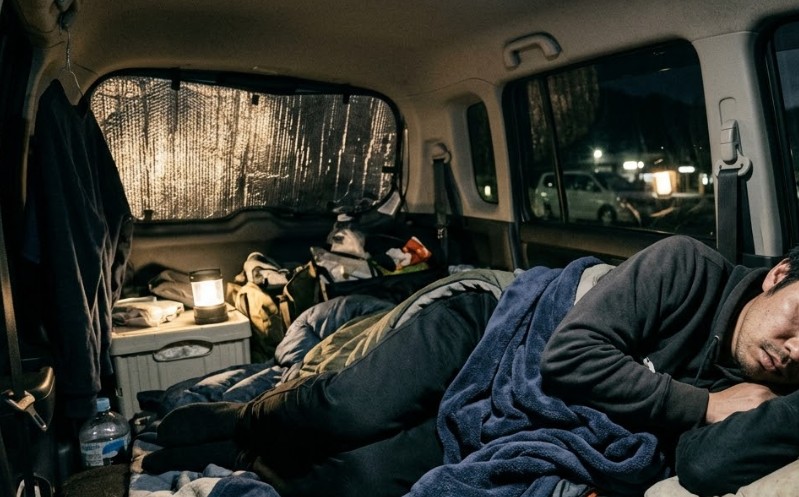 車中泊はなぜ疲れる？