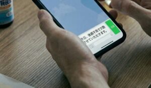 欠勤の連絡をLINEや電話で送る際のマナー